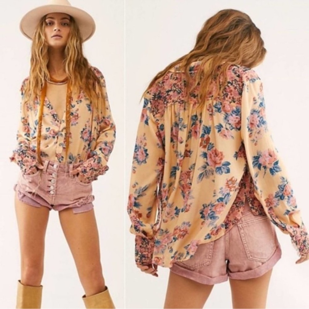Free People Hold On To Me Printed Floral Buttondown Top in Coral Size XS